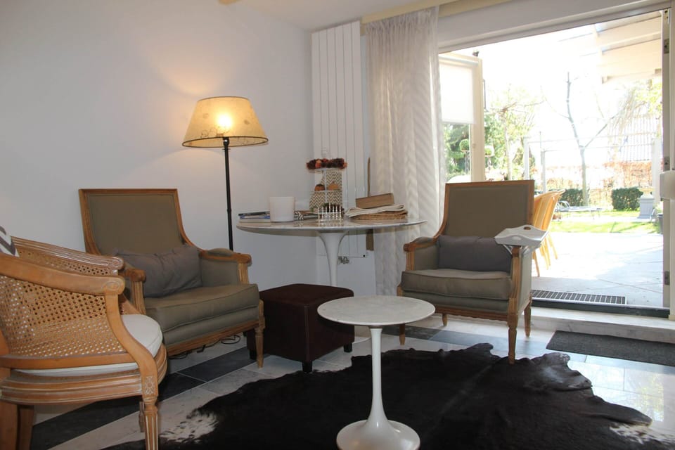Studio Near Heiloo Woods and Egmond Beach House in Alkmaar