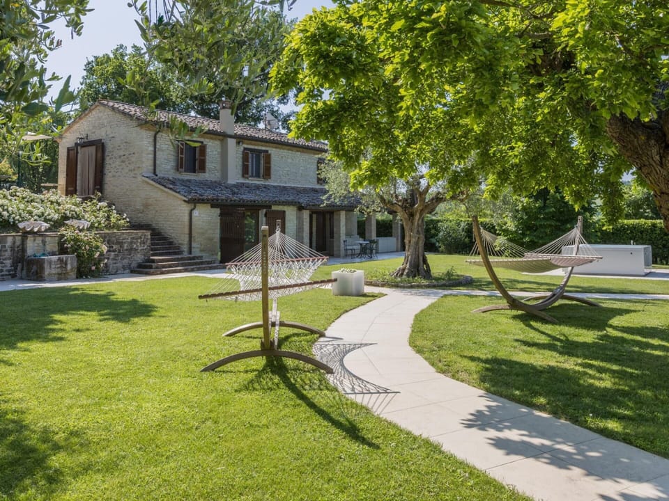 Villa | Exterior