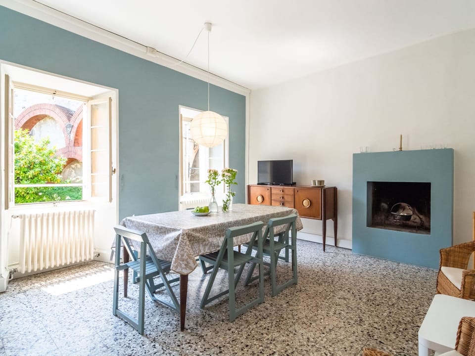Apartment | Dining