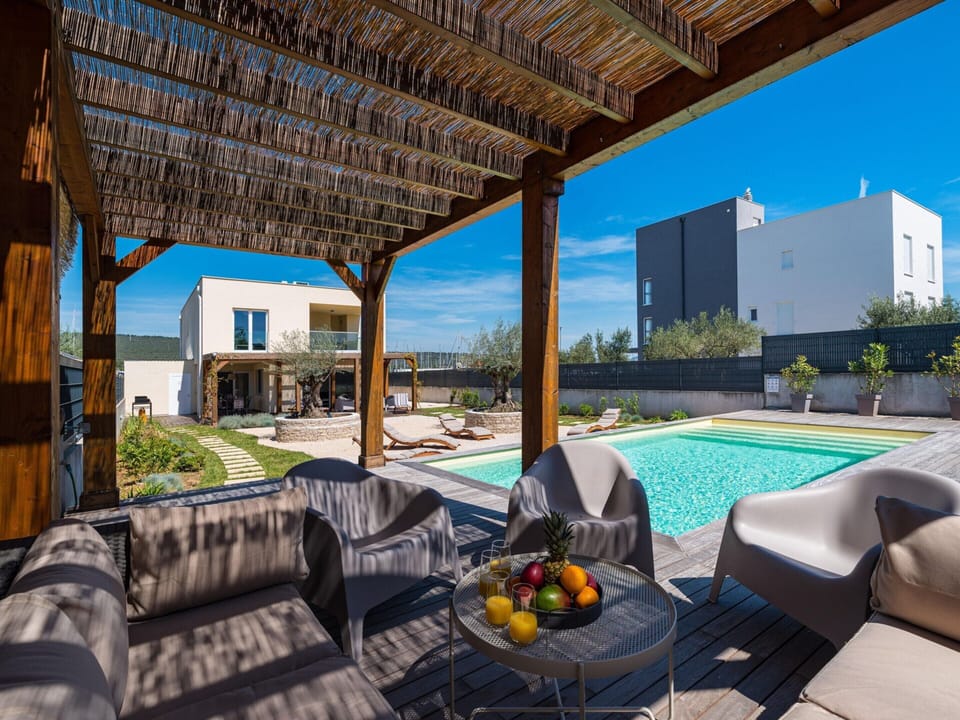 Villa | Pool | Indoor pool, outdoor pool