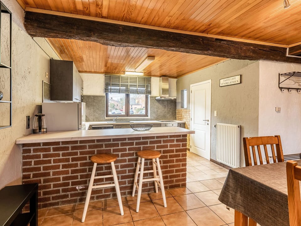 House | Private kitchen | Microwave, dishwasher, highchair