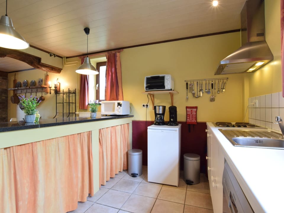 House | Private kitchen | Highchair, dining tables