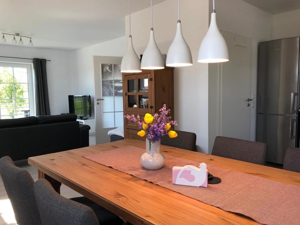 Apartment | Dining