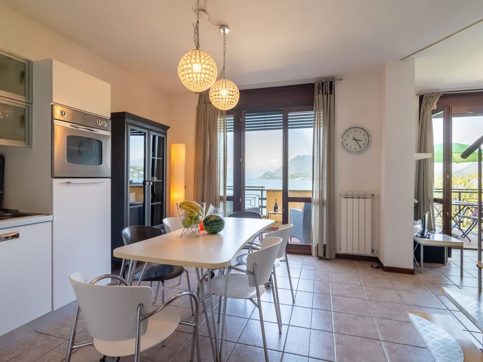 House | Dining
