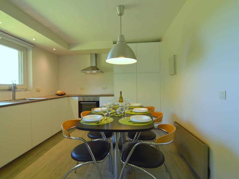 Apartment | Dining