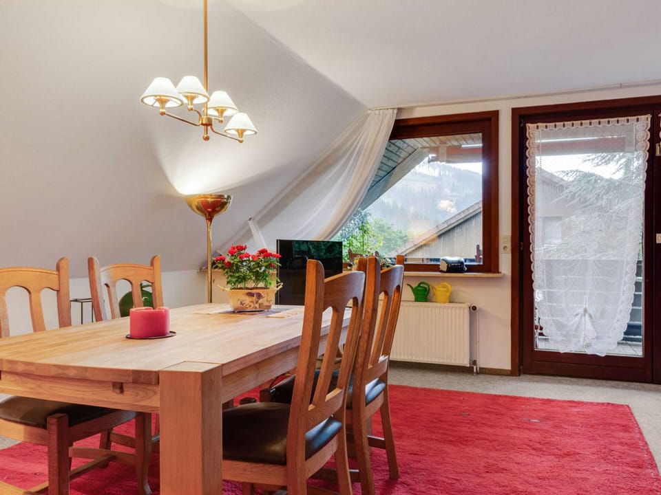 Apartment | Dining