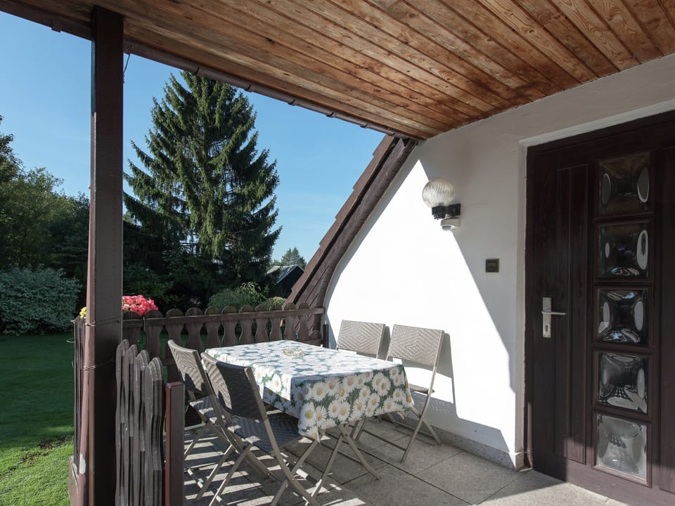 House | Balcony