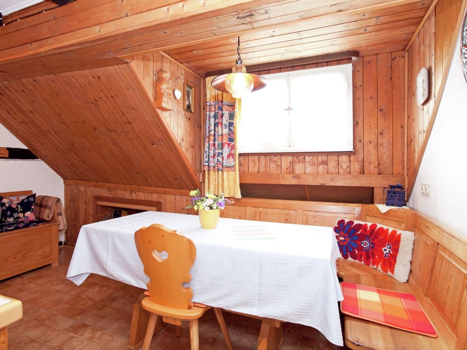 Apartment | Dining