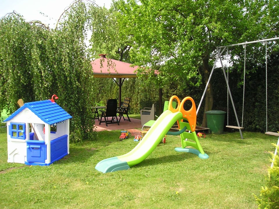 Hubsche Wohnung in Kropelin mit Eigener Terrasse Apartment in Mecklenburg-Vorpommern, Germany
