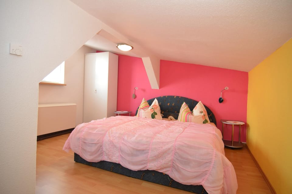 Neustadt 2BR With Garden House in Thuringia, Germany
