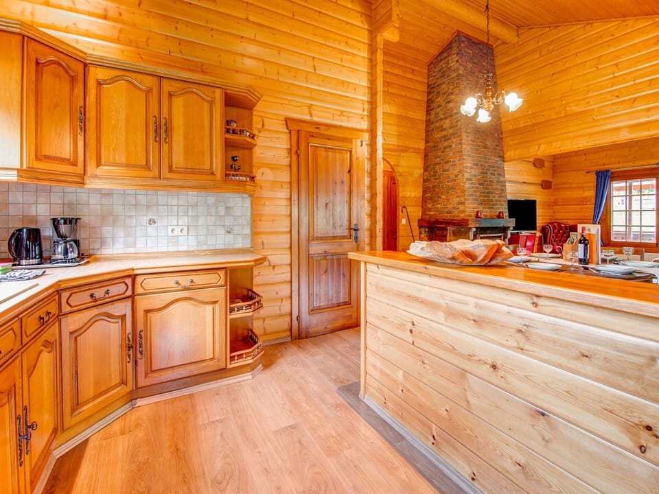 Chalet | Private kitchen | Highchair