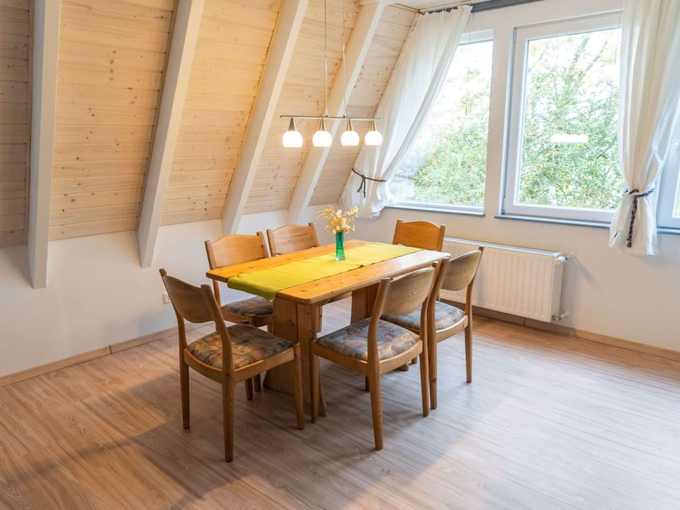 House | Dining