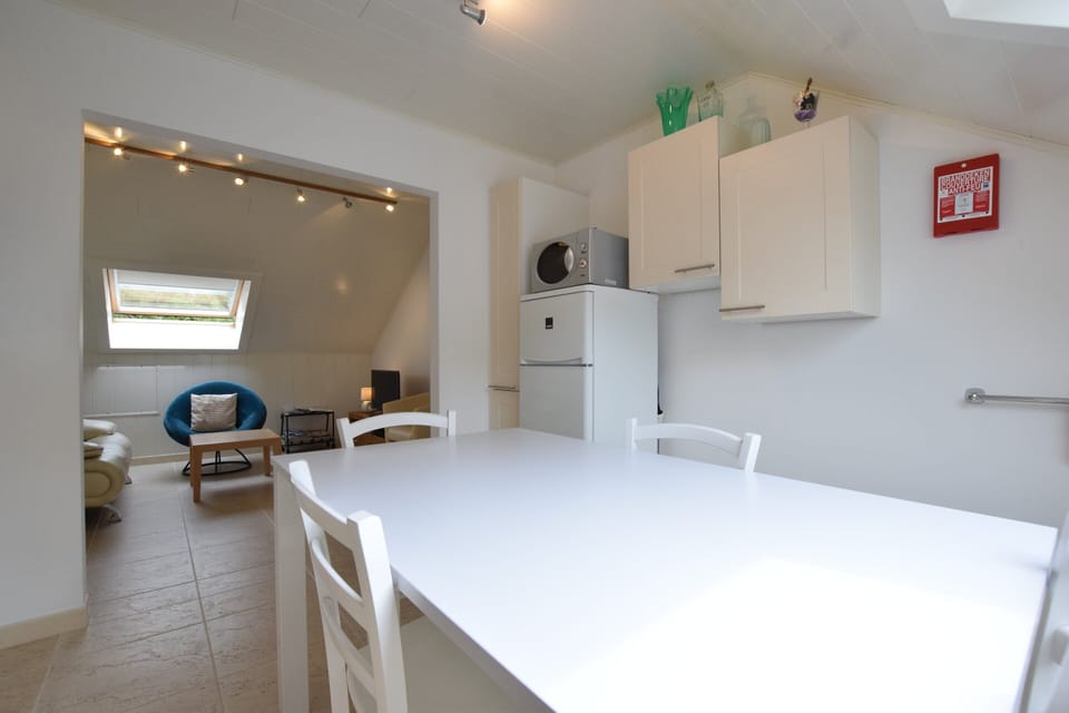 Apartment | Dining