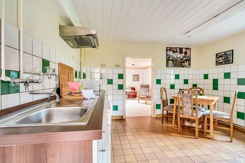 Apartment | Private kitchen | Microwave, dishwasher, coffee/tea maker