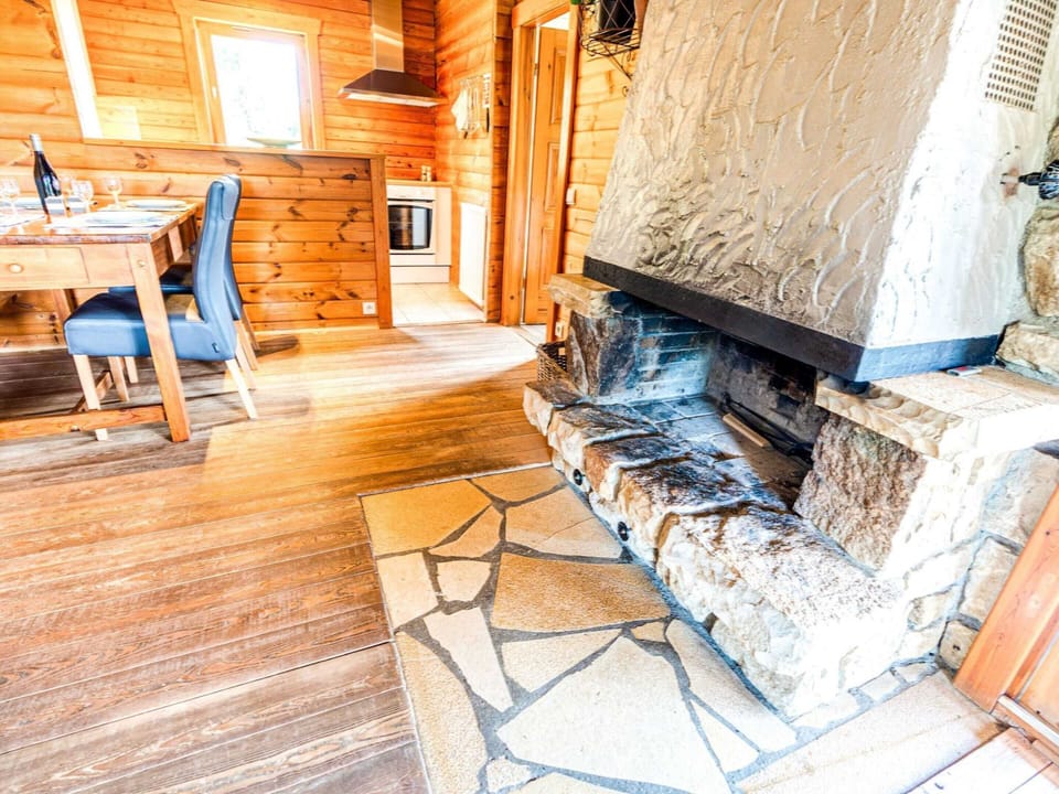 Chalet | Dining