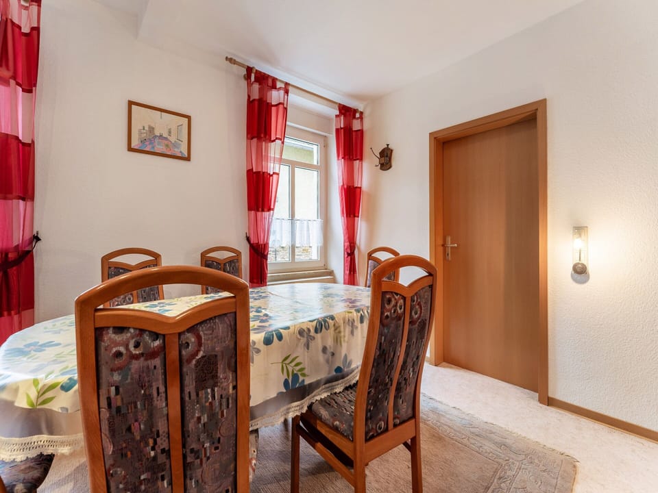 Apartment | Dining