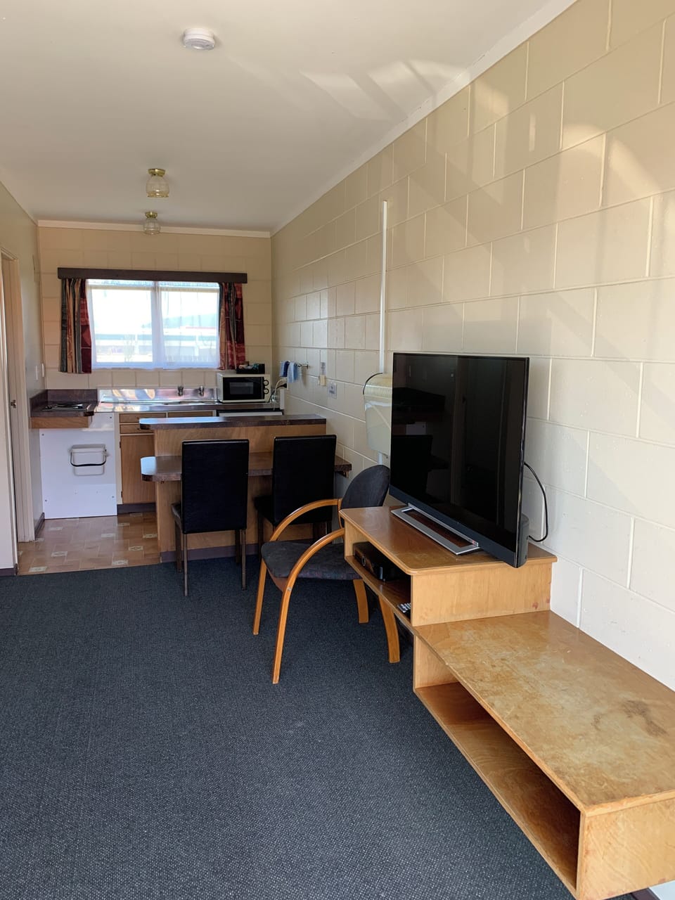 Standard Studio | In-room dining