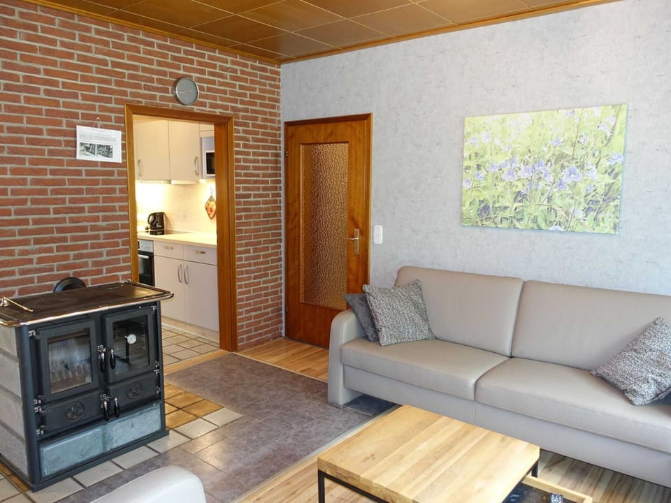 Bungalow | Living area | Fireplace