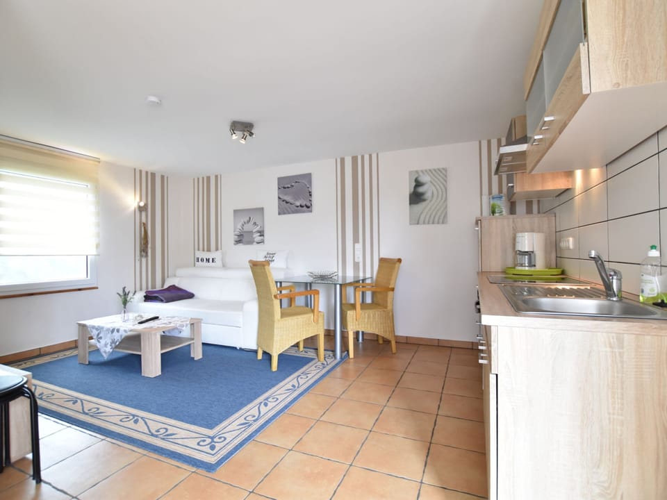 Bungalow | Private kitchen | Highchair