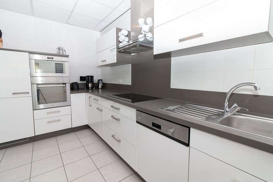 House | Private kitchen | Highchair