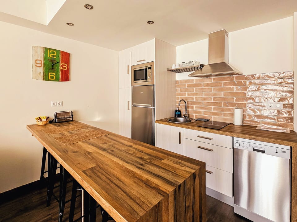 Apartment, 2 Bedrooms | Living area | Smart TV