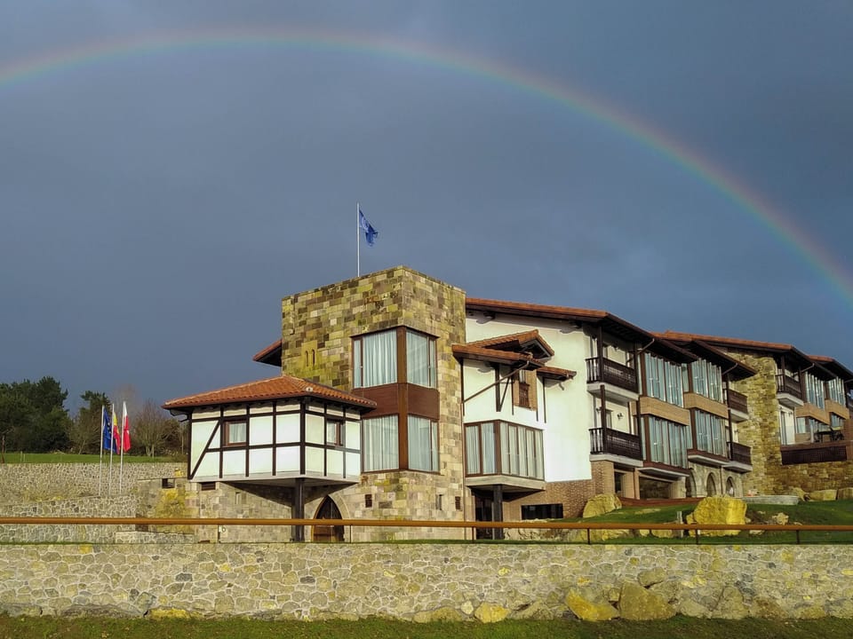 Apartamentos Estela de Altamira Apartment hotel in Western coast of Cantabria