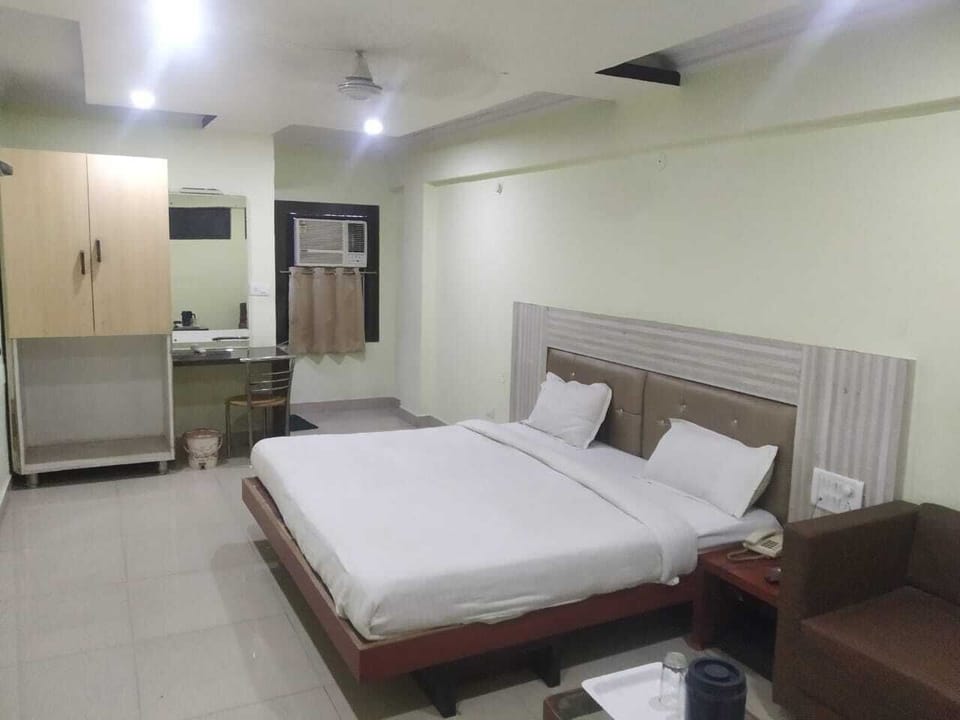 1 bedroom, in-room safe, soundproofing, iron/ironing board (on request)