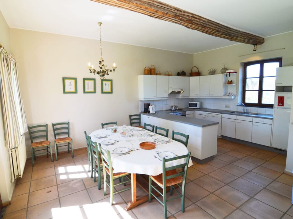 House | Private kitchen | Highchair
