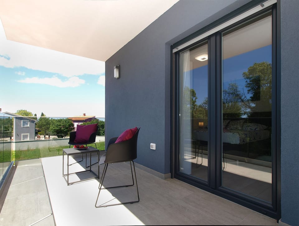 Standard House, 3 Bedrooms (22912) | Balcony
