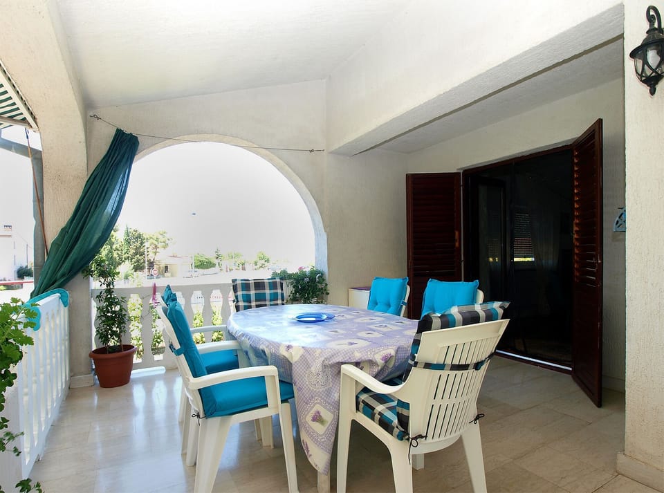 Standard House, 3 Bedrooms (24436) | Terrace/patio
