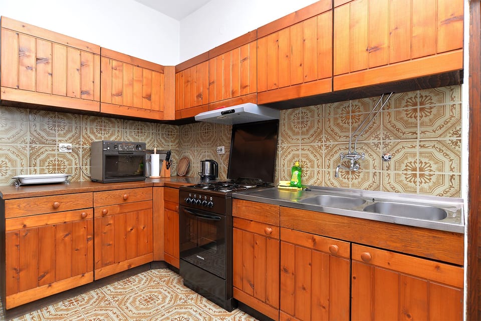 Standard Apartment, 3 Bedrooms (24789) | Private kitchen | Fridge, microwave, electric kettle