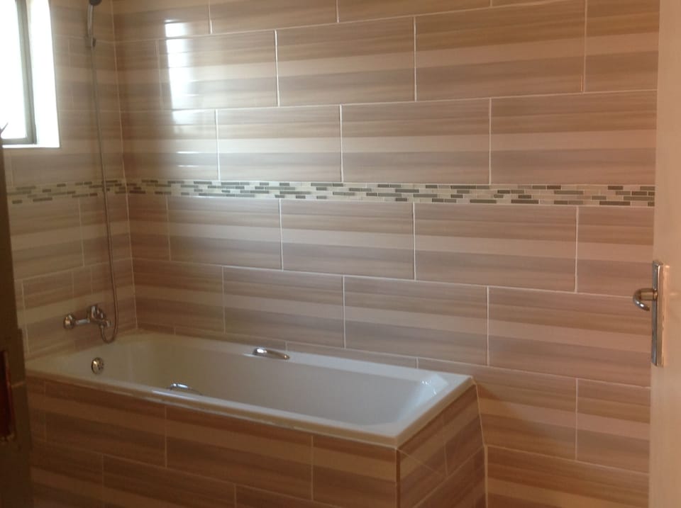 Double Room | Bathroom | Towels, soap, toilet paper