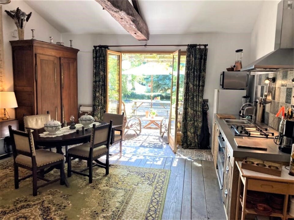 Cottage | Dining