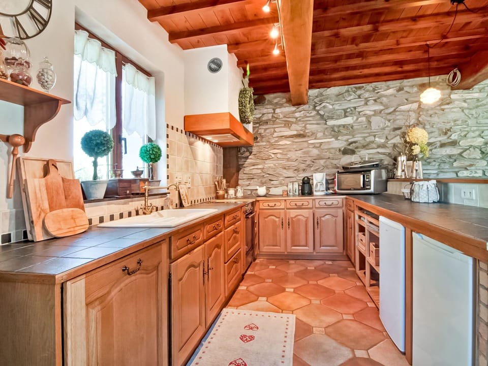House | Private kitchen | Fridge, dishwasher