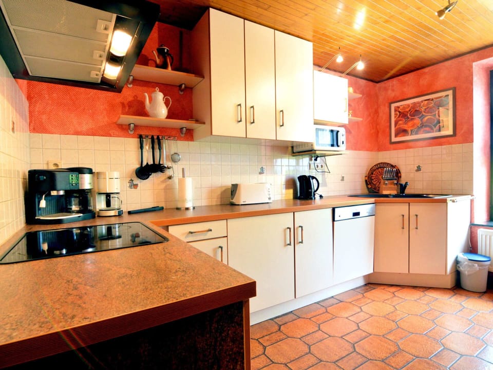 House | Private kitchen | Fridge, highchair