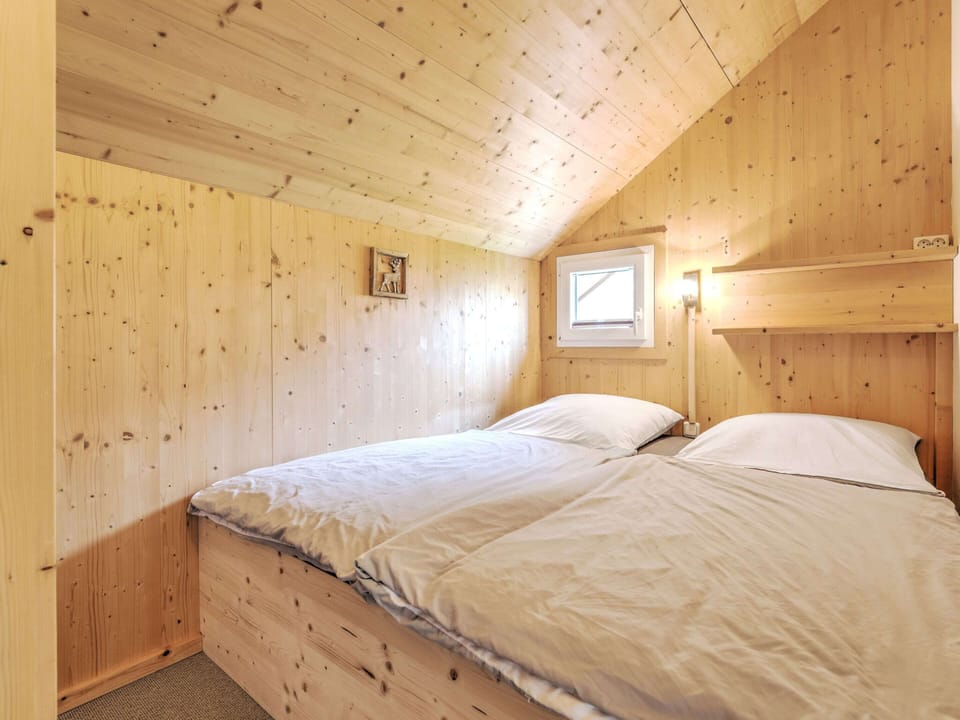 Chalet | 3 bedrooms, individually furnished
