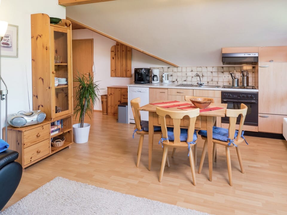 Apartment | Dining