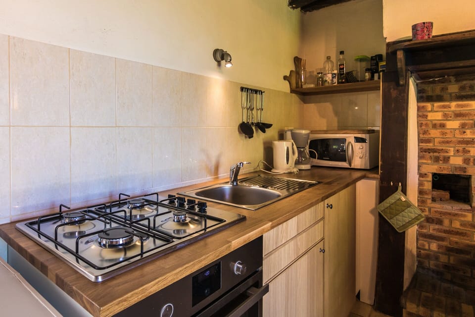 Cottage | Private kitchen | Highchair