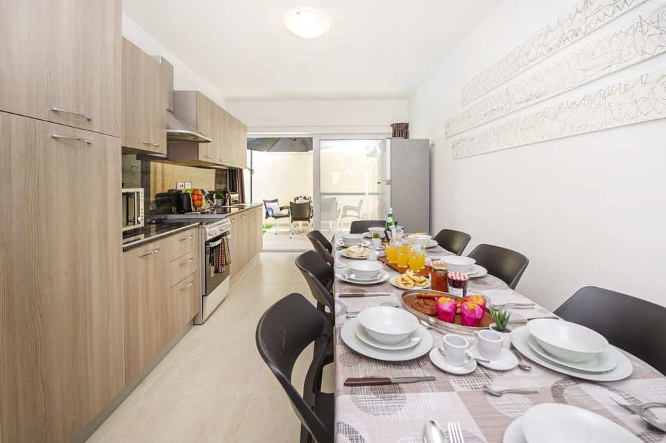 Apartment, 3 Bedrooms, Terrace | Private kitchen | Full-size fridge, microwave, oven, stovetop