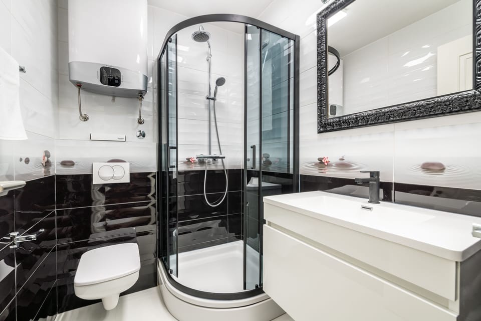 Deluxe Room | Premium bedding, soundproofing, free WiFi, bed sheets
