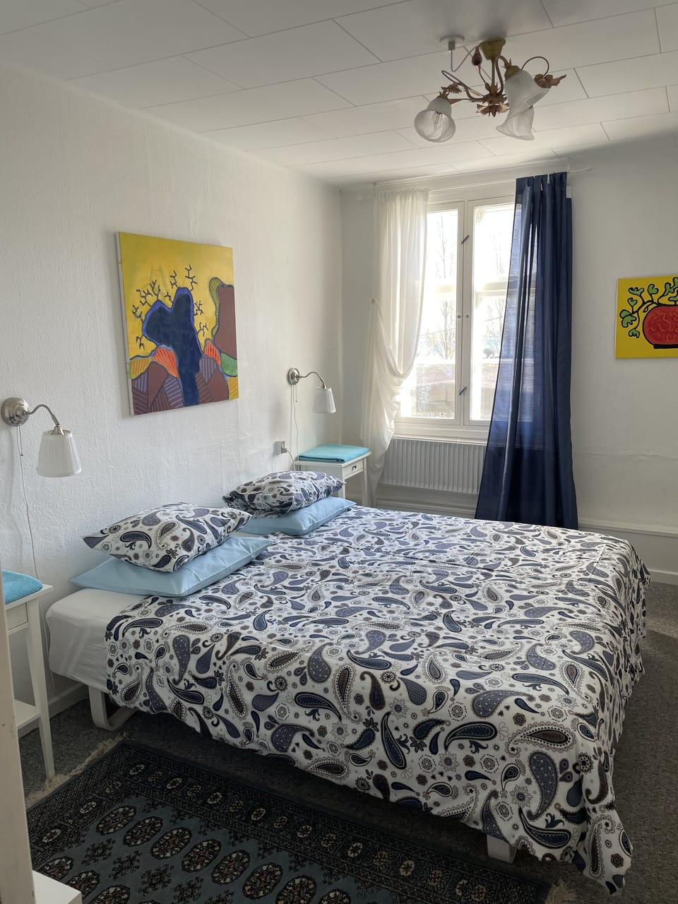 Standard Double Room, Shared Bathroom | Individually decorated, individually furnished, desk, blackout drapes