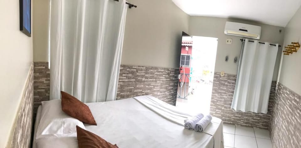 Standard Double Room | Free WiFi, bed sheets