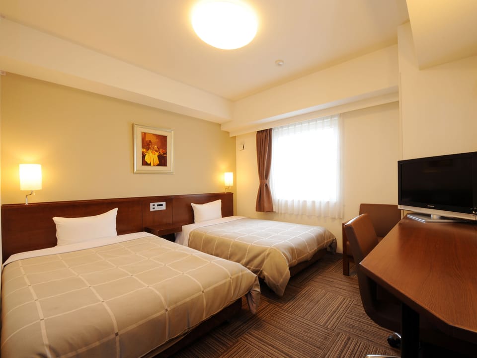 Desk, WiFi (free), bed sheets