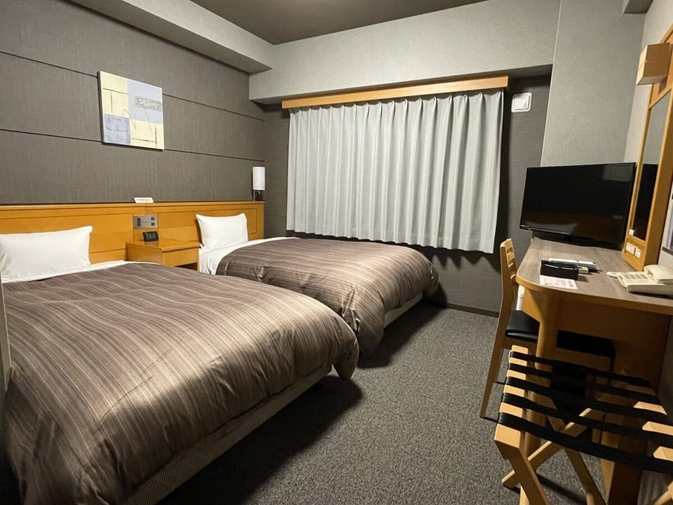 Desk, WiFi (free), bed sheets