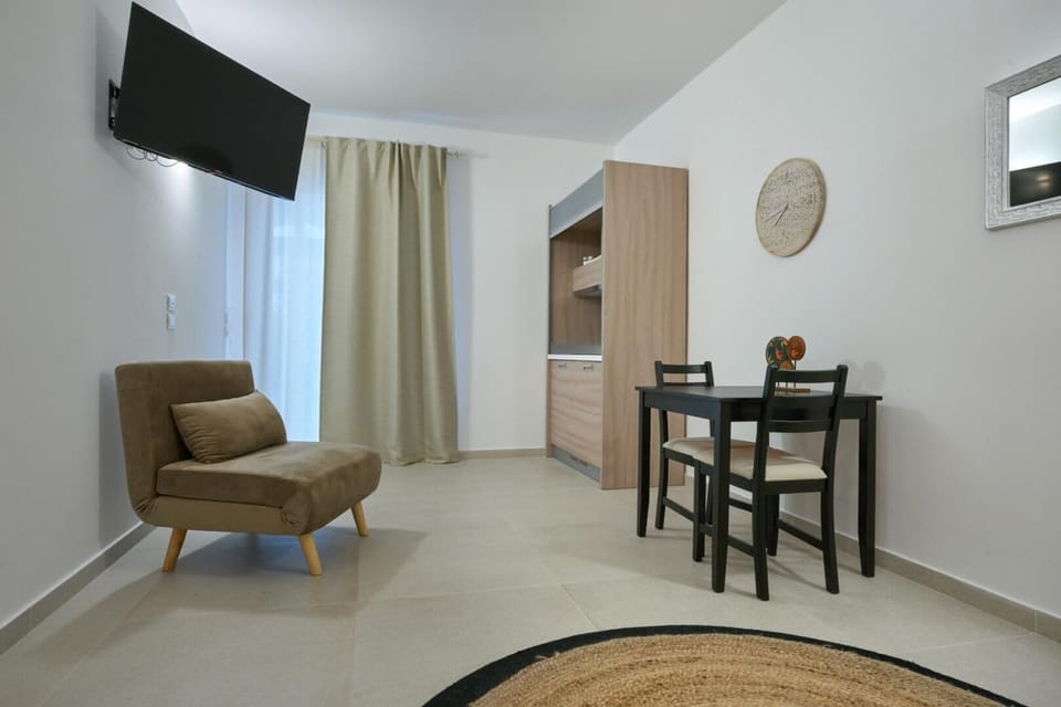 Premium bedding, Select Comfort beds, individually furnished, desk