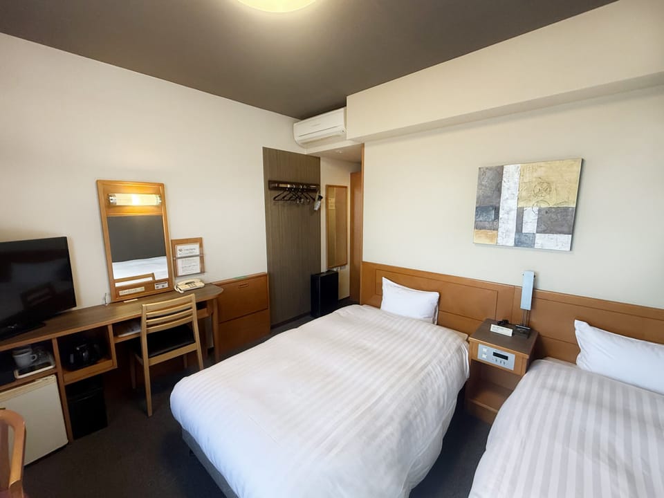 Desk, WiFi (free), bed sheets
