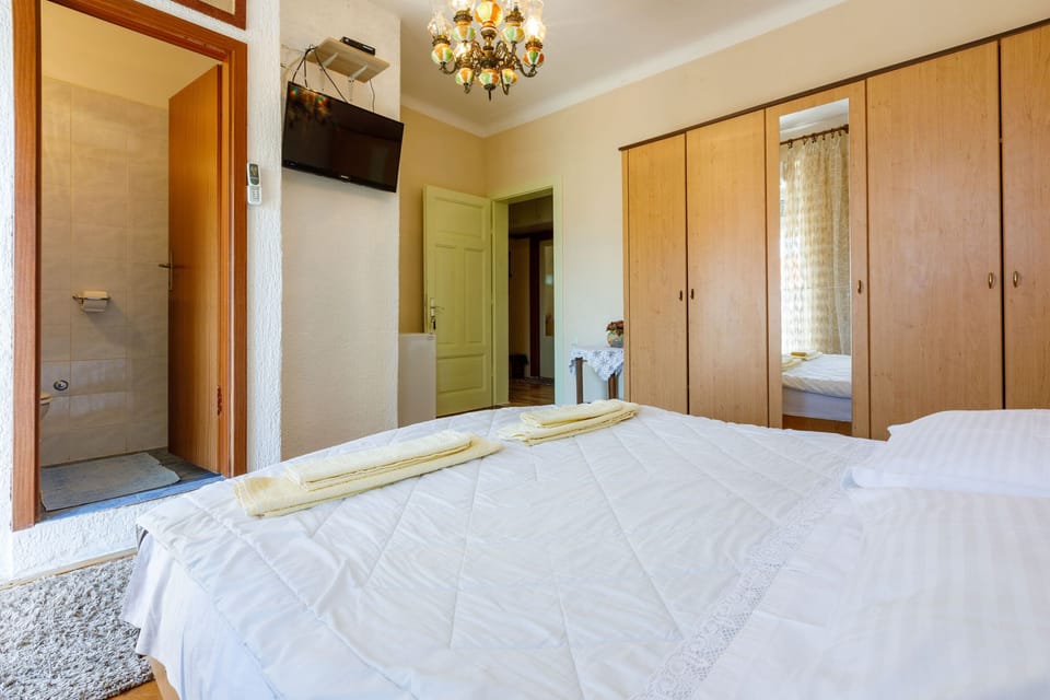 2 bedrooms, free WiFi