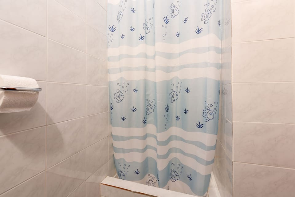 Bathroom | Shower