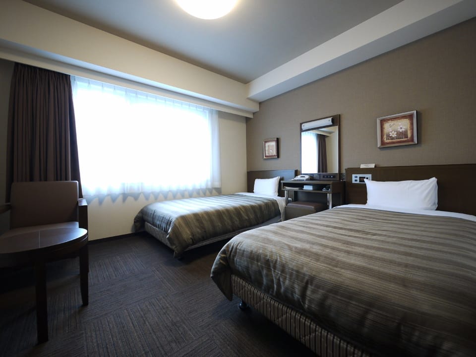 Desk, WiFi (free), bed sheets