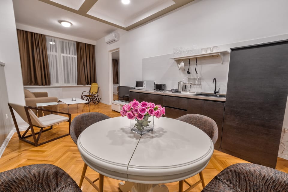 Private kitchenette